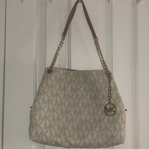 Michael Kors Handbags - Michael Kors Jet Set purse